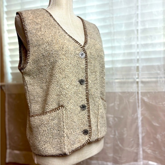 Handmade Sherpa Vest by Common Threads, approximately size 10 - Picture 1 of 12
